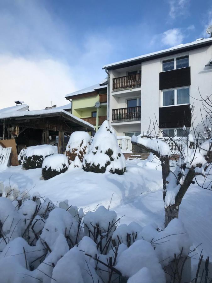 Housing Hella Apartman Nová Lesná Kültér fotó